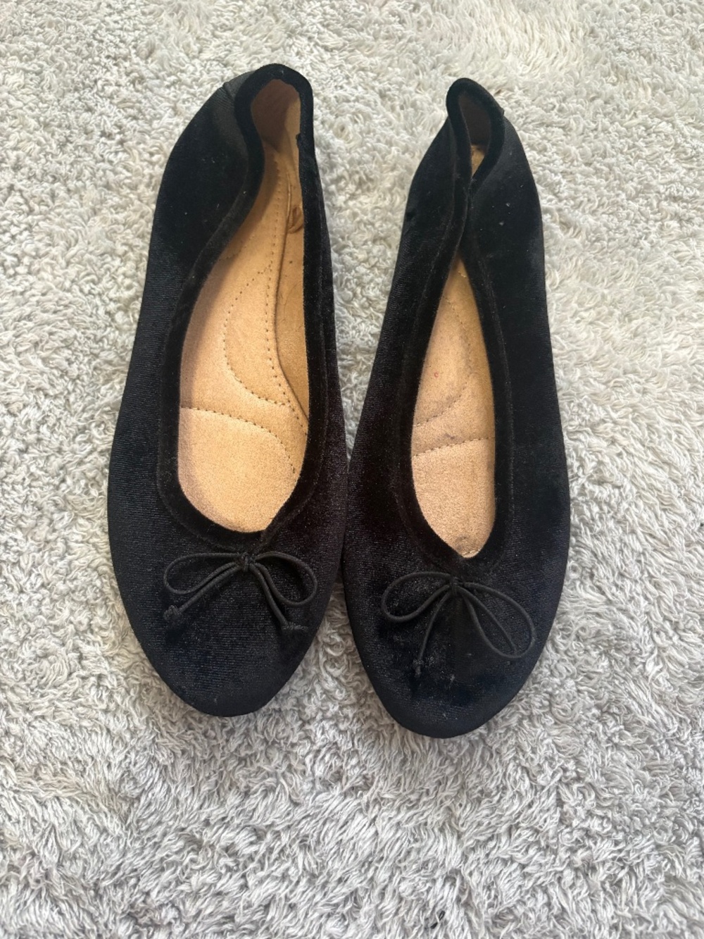 Old Navy Black Velvet Women's Bow Ballet Flats